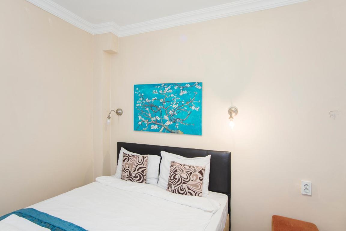 Divan Wooden Guesthouse Истанбул Екстериор снимка
