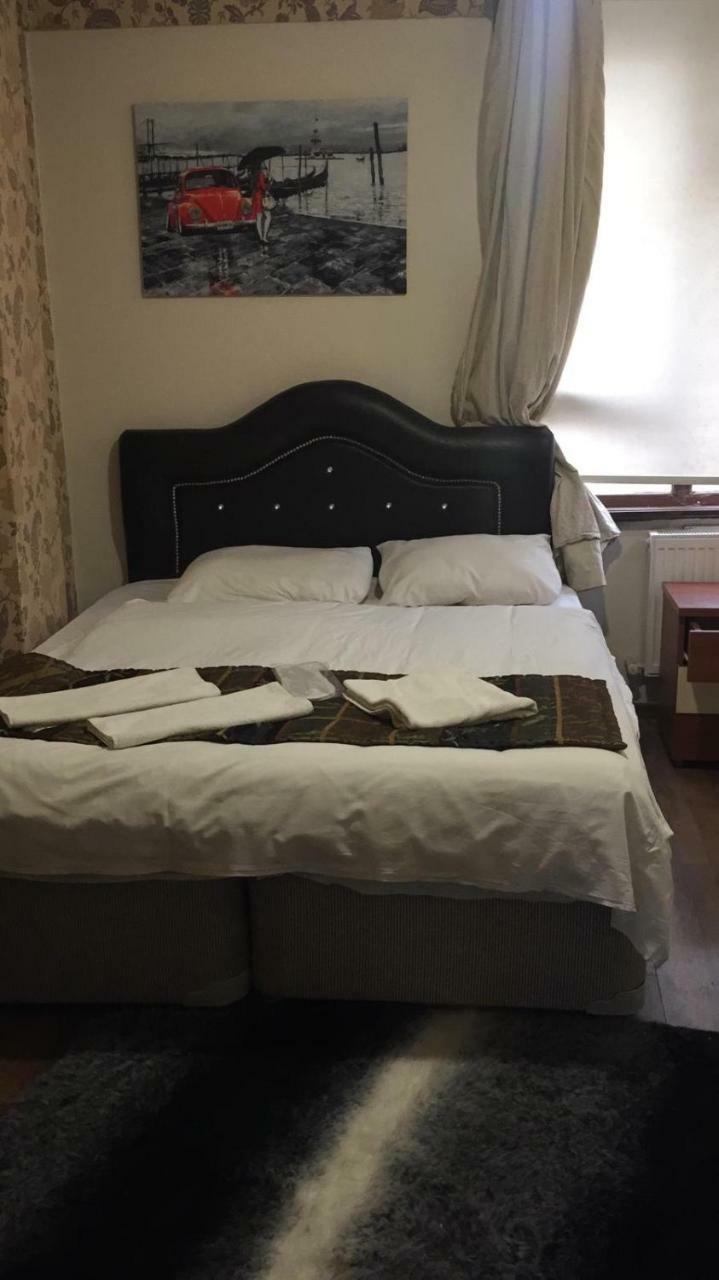 Divan Wooden Guesthouse Истанбул Екстериор снимка